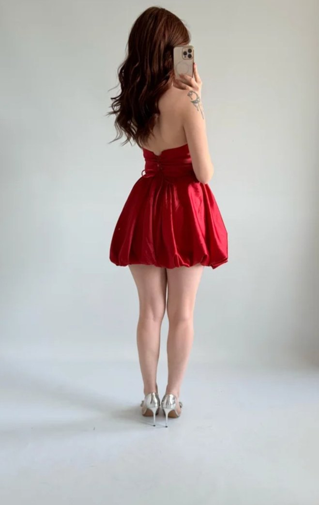 Kırmızı Straplez Mini Parlak Elbise - Görsel 2