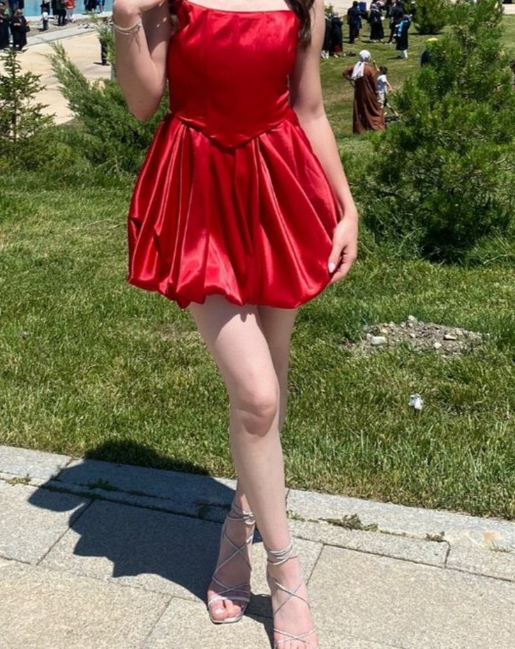 Kırmızı Straplez Mini Parlak Elbise - Görsel 3