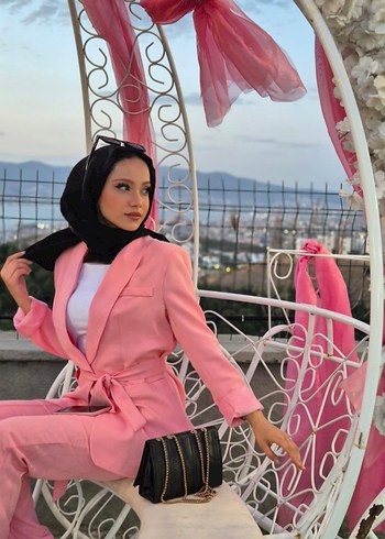 Pembe Kuşaklı Uzun Kesim Kadın Blazer Ceket Takımı