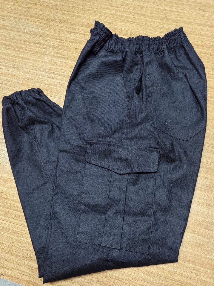 Siyah Kemerli Bol Kesim Denim Pantolon - Görsel 2