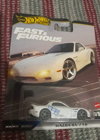 Hot Wheels Beyaz Mazda RX-7 FD Oyuncak Araba