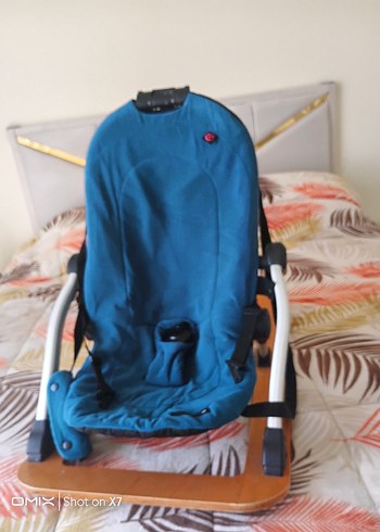 Koyu Mavi Ahşap Tabanlı ana kucağı - Görsel 3