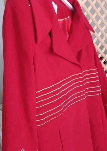 Kırmızı Nakış Detaylı Kaban - Görsel 5