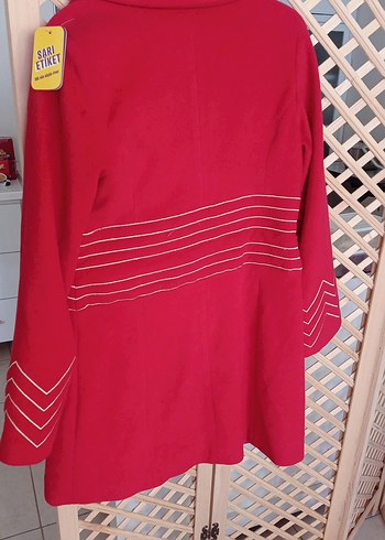 Kırmızı Nakış Detaylı Kaban - Görsel 7