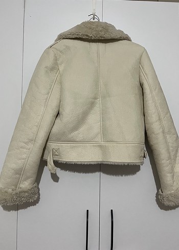 Stradivarius Beyaz Kürklü Midi Kadın Kış Montu - Görsel 3