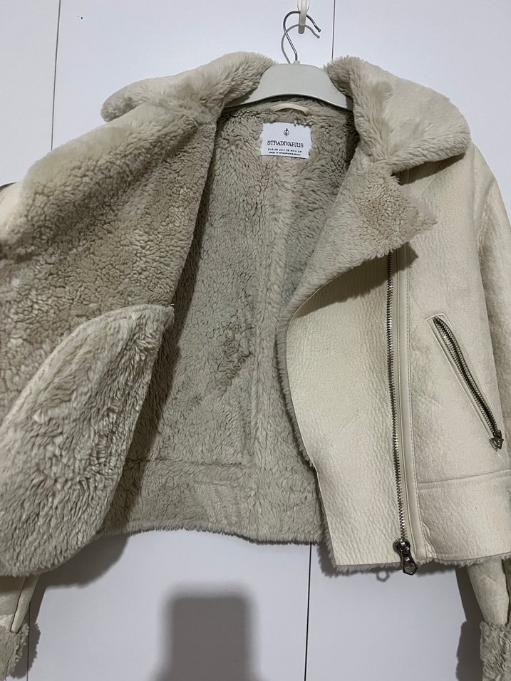 Stradivarius Beyaz Kürklü Midi Kadın Kış Montu - Görsel 4