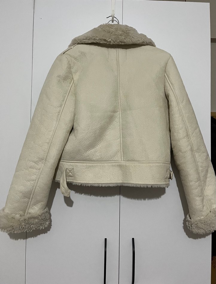 Stradivarius Beyaz Kürklü Midi Kadın Kış Montu - Görsel 3