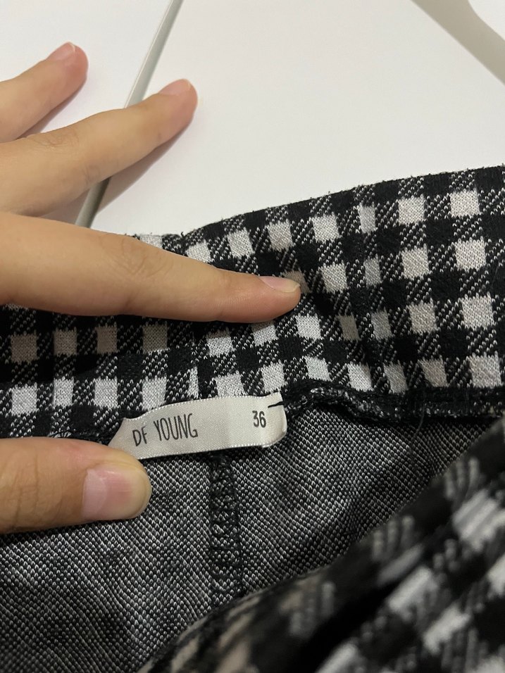 Defacto Siyah Ekose Pileli Mini Etek - Görsel 3