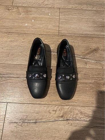 Hotic loafer
