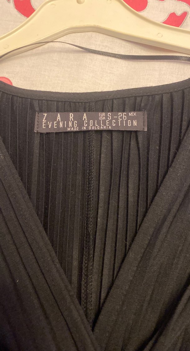 Drapeli V Yaka Siyah gece elbisesi - Görsel 2