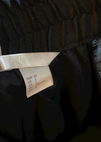 Siyah bagcikli Mini Şort - Görsel 3