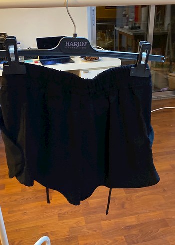 Siyah bagcikli Mini Şort - Görsel 4