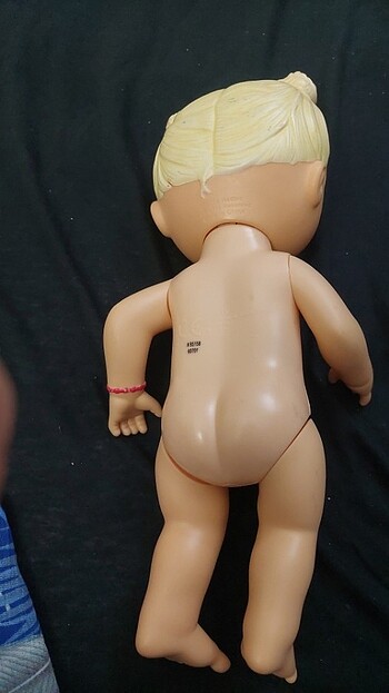Diğer Hasbro bebek