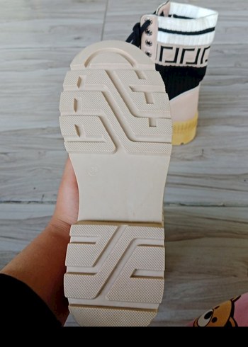 Bej Platform Topuklu Bağcıklı Kadın Bot - Görsel 3