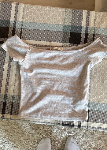 Pull and Bear Gri Düşük Kol P&B Crop Top