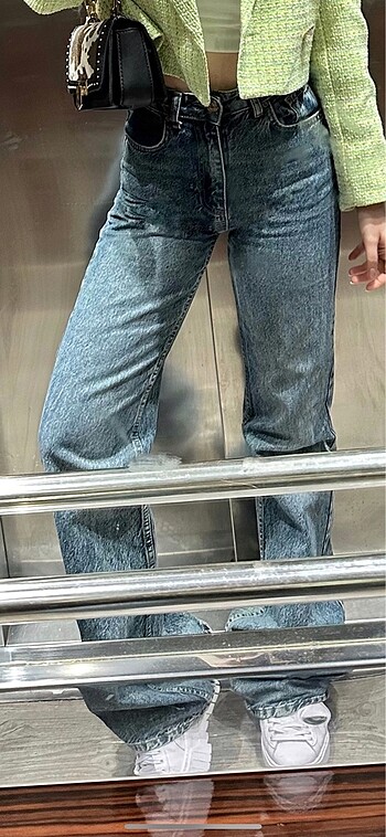 Wide leg jean