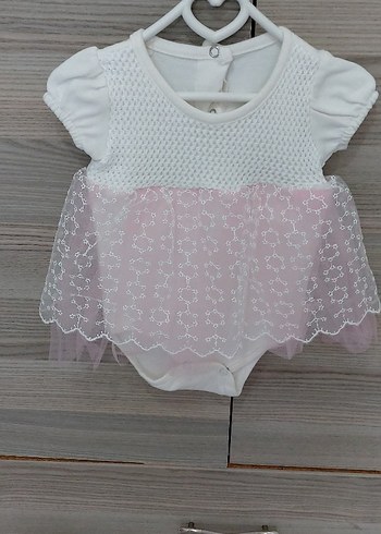 Beyaz Dantel Detaylı Kısa Kollu Bebek Elbisesi