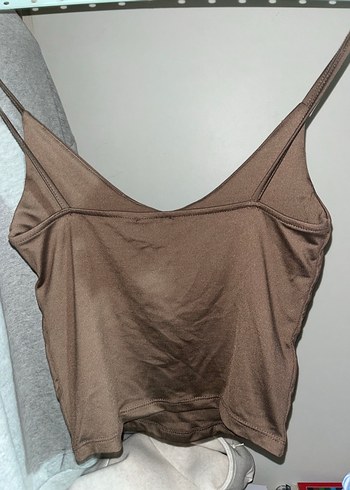 Bej V Yakalı Kadın Atlet - Görsel 2