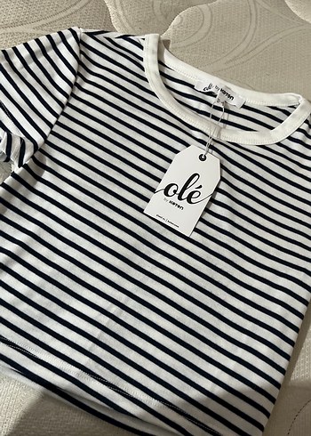 Kadın Beyaz Çizgili Kısa Kollu Tişört - Görsel 2