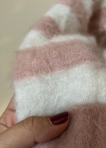 H&M Pembe Çizgili V Yaka Örgü Kadın Kazak