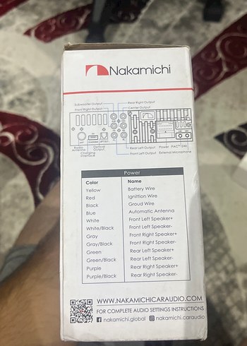 Nakamichi Siyah Müzik Sistemi
3 amfi çıkışlı oto teyp - Görsel 5