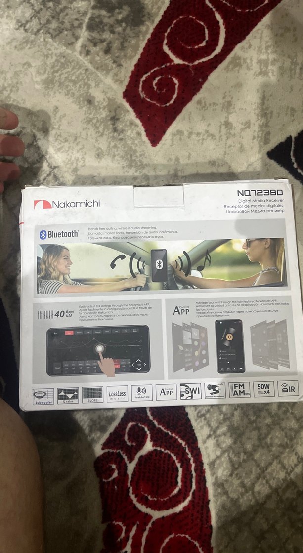 Nakamichi Siyah Müzik Sistemi
3 amfi çıkışlı oto teyp - Görsel 4