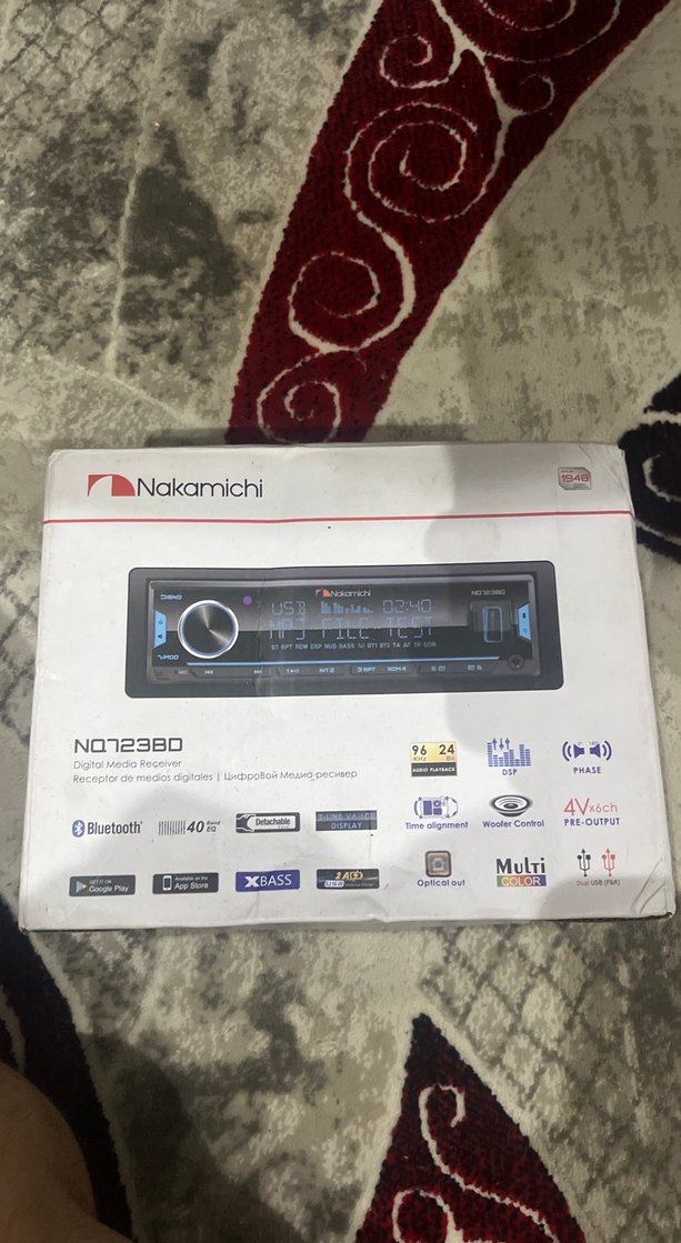 Nakamichi Siyah Müzik Sistemi
3 amfi çıkışlı oto teyp - Görsel 3