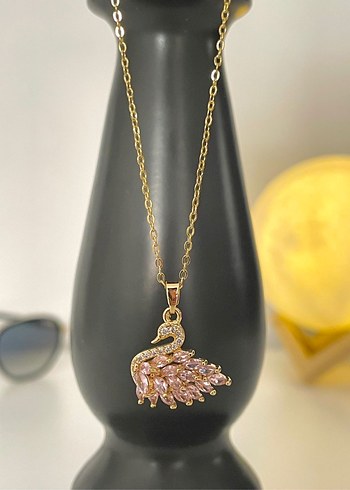 Swaroski Kuğu Model Çelik Kadın Kolye - Görsel 3