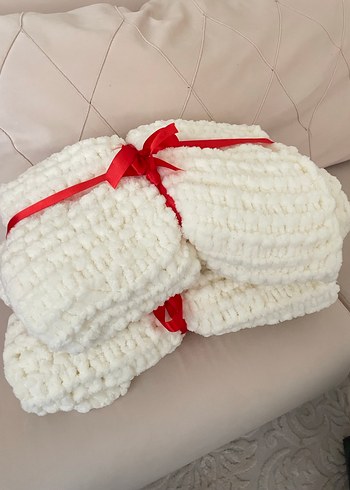 Beyaz Örgü Çocuk Battaniyesi - Görsel 2