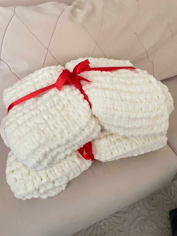 Beyaz Örgü Çocuk Battaniyesi - Görsel 2