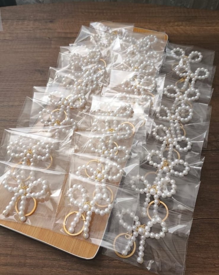 Boncuklu Beyaz Kadın Anahtarlık - Görsel 2