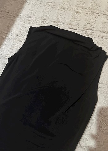 Siyah Boğazlı Kolsuz - Görsel 2