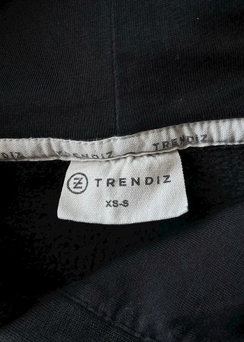 s Beden Siyah Göğüs Baskılı Kadın Sweatshirt