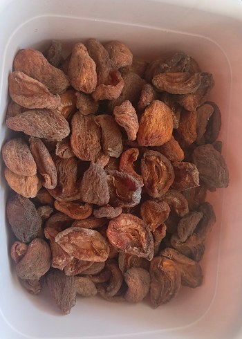 Diğer Koyu Turuncu Kuru Kayısı