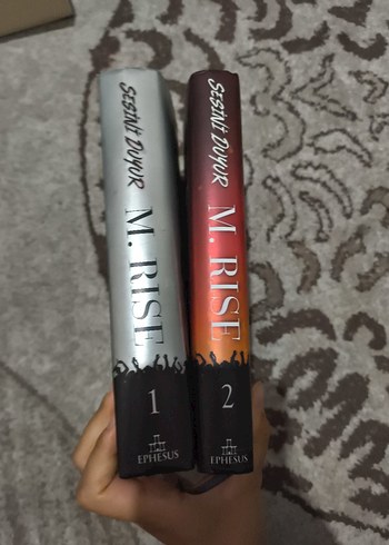 Sesini Duyur 1 ve 2 Roman Seti - Görsel 2