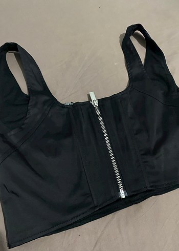 Parlak Siyah Midi Büstiyer, Kolsuz, Sokak Stili - Görsel 3