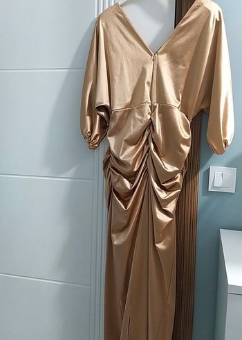 Drapeli V Yaka Uzun Abiye Elbise - Görsel 3