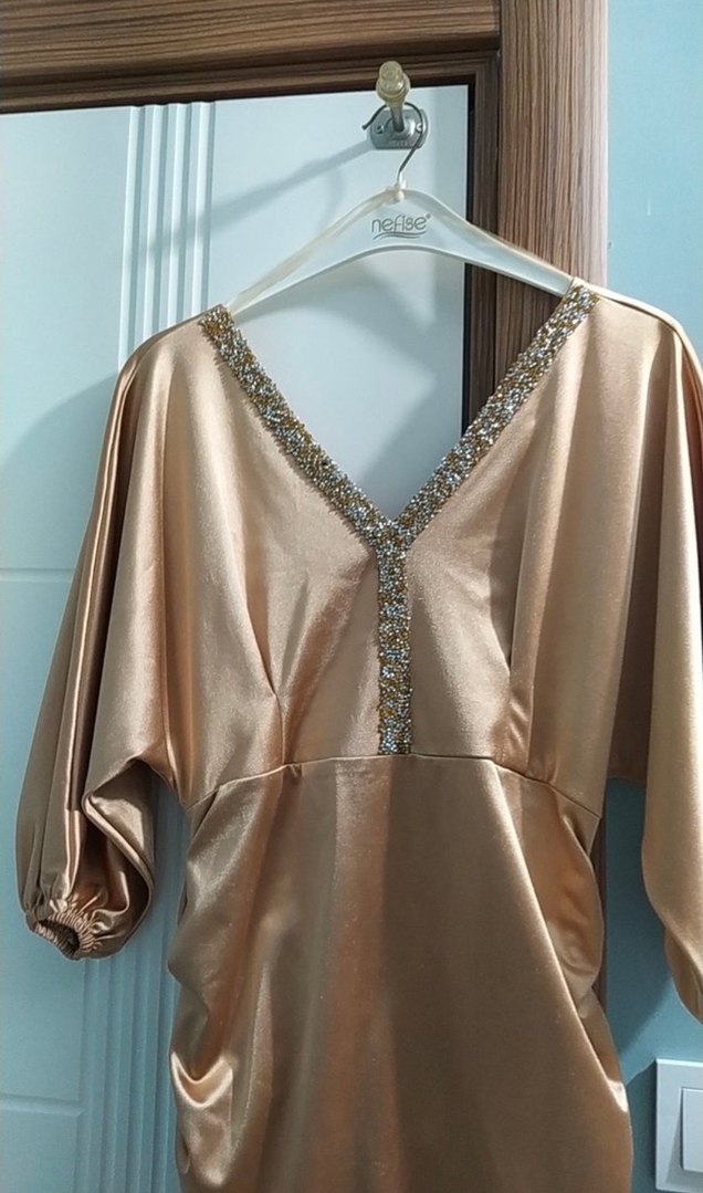 Drapeli V Yaka Uzun Abiye Elbise - Görsel 2