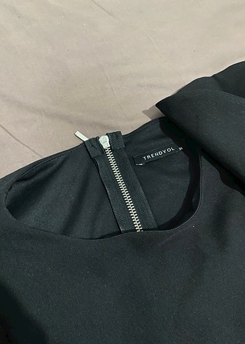 Arkası fermuarlı bluz - Görsel 2