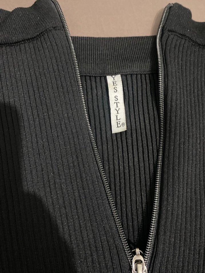 Geniş yaka fermuarlı üstlük - Görsel 2