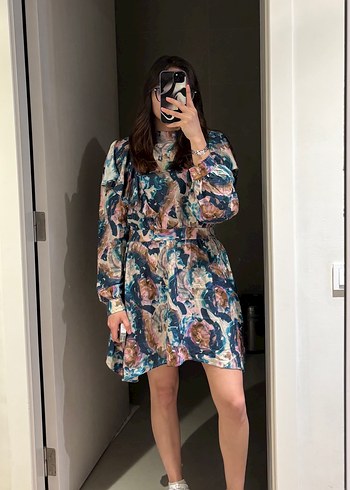 Fırfırlı, Uzun Kollu Mini Bağlama Desenli Elbise - Görsel 2