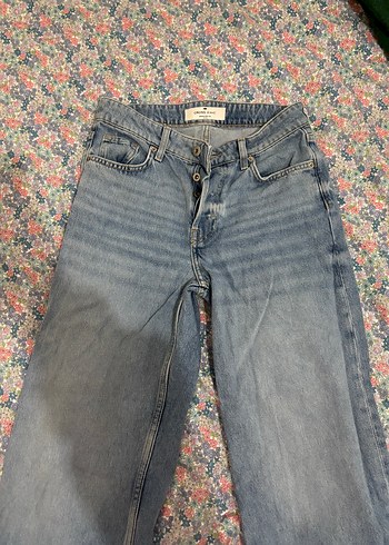 Düğmeli Mavi Bağlama Desenli Bol Kesim Kadın Kot - Görsel 2