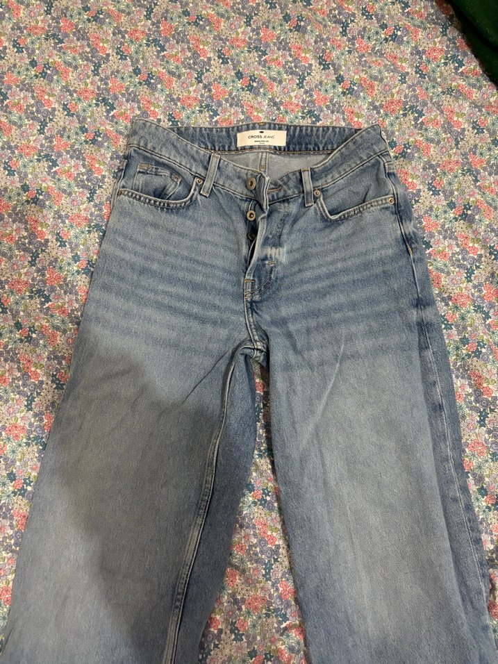 Düğmeli Mavi Bağlama Desenli Bol Kesim Kadın Kot - Görsel 2