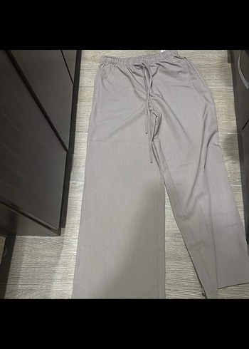 Stradivarius dökümlü pantolon - Görsel 5