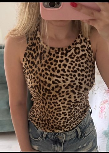 Stradivarius Stradivarius Leopar Desenli Kısa Kadın Atlet