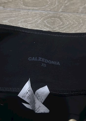 Calzedonia şekillendirici düğmeli tayt - Görsel 3