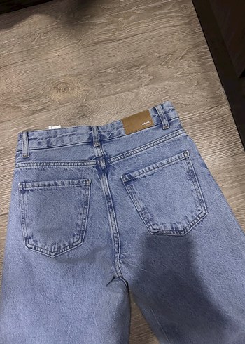 32 Beden mavi Renk Koton viral taşlı mom jean