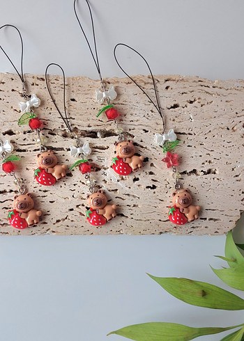 Renkli Boncuklu Ayıcık ve Çilek Figürlü Charm - Görsel 2