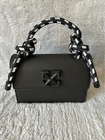 off white jitney çanta 1.1