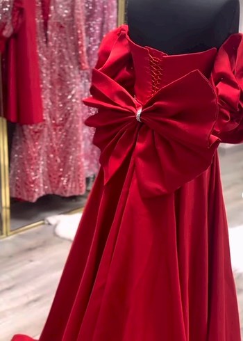 Uzun Kırmızı Drapeli Straplez Kadın Abiye - Görsel 4